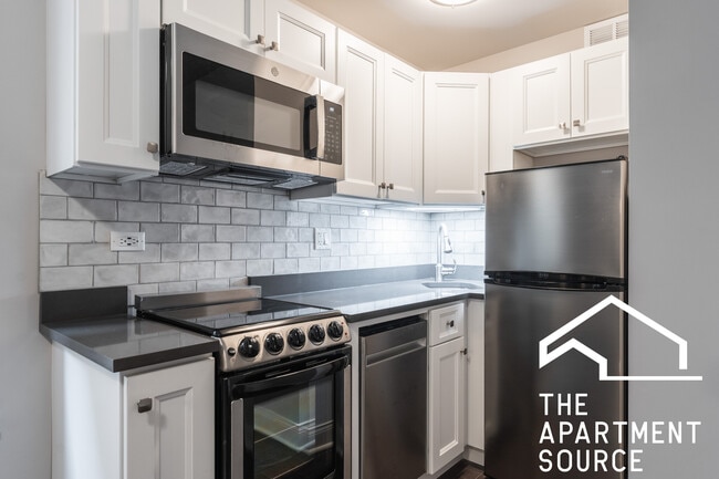 Photo - 630 W Wrightwood Ave Unit 2