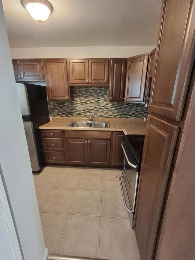 Photo - 512 Gardens Dr Unit 103