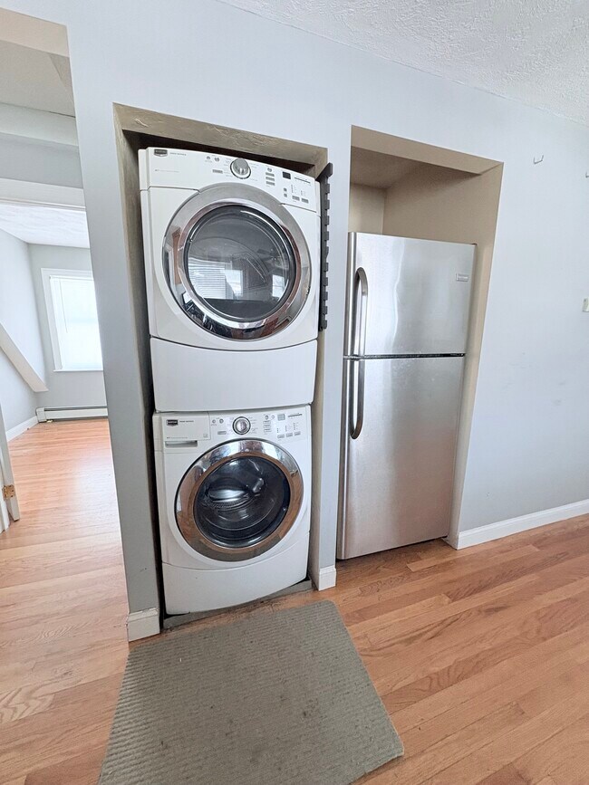 Photo - 6 Linwood St Unidad #3 Linwood St. Saugus