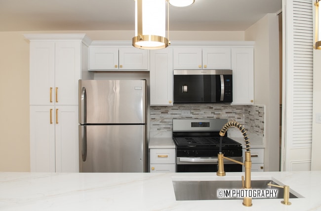 Photo - 20118 Willow Dr