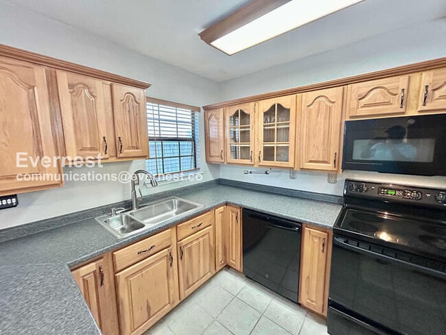 Photo - 2992 Harbinger Ln