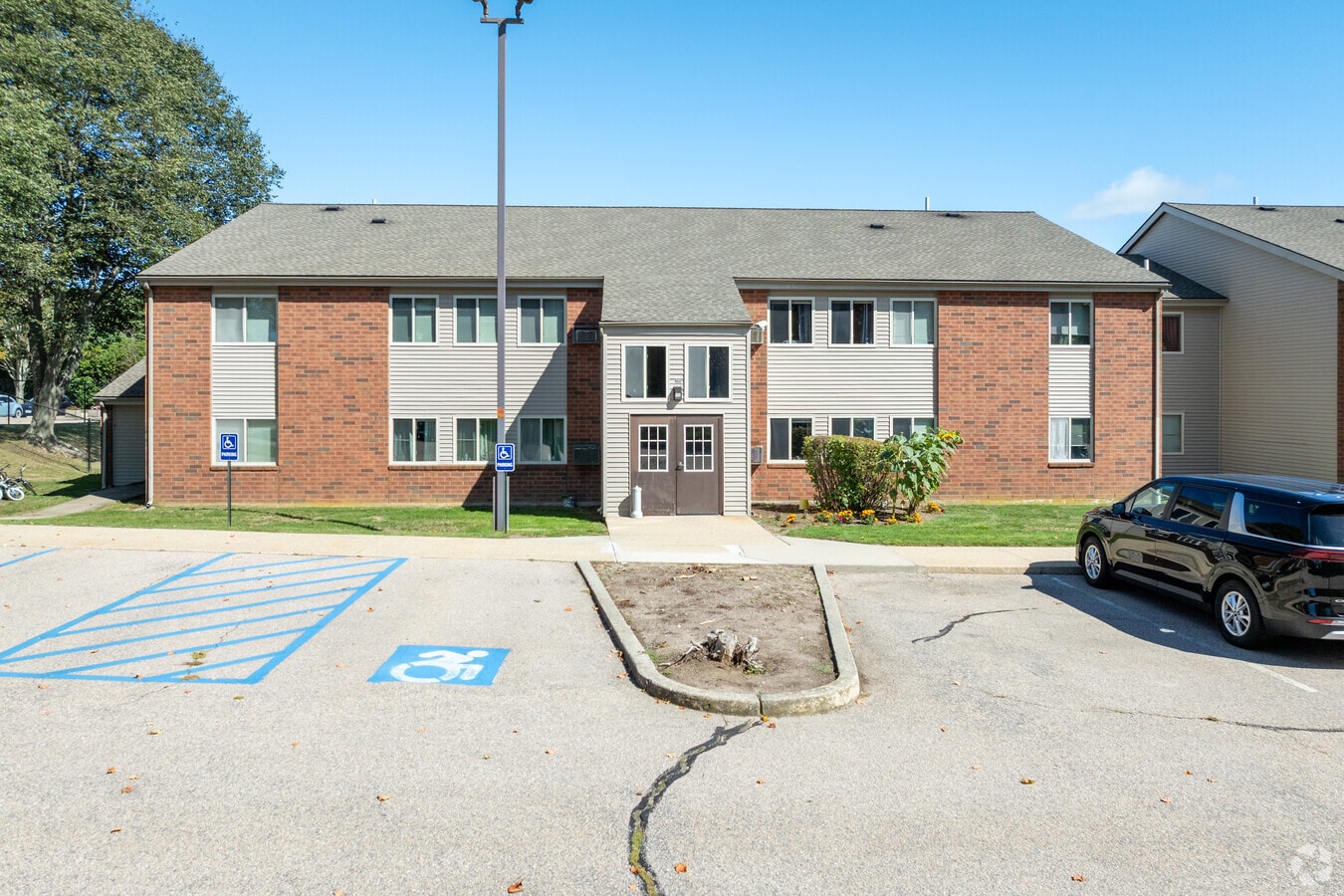 Alternate - Merchants Village Apartments