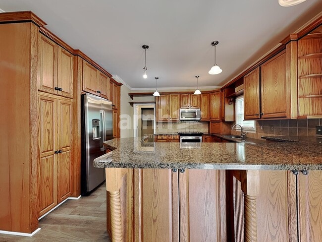 Photo - 6105 Braidwood Ct