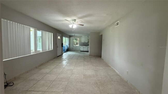 Photo - 1148 W Lakeview Cir