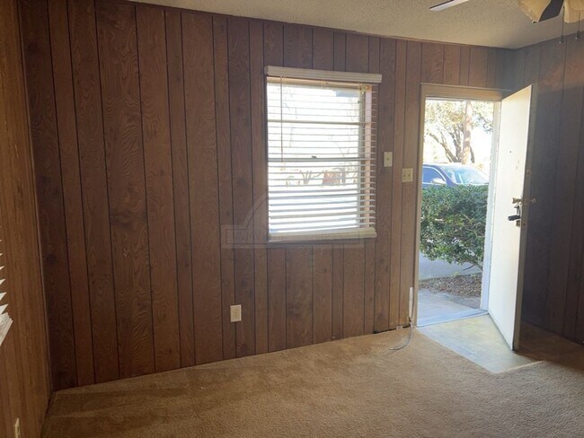 Photo - 110 Ave F Ave