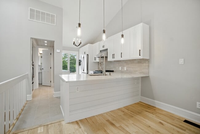 Photo - 100 Pinewood Rd Unit 128