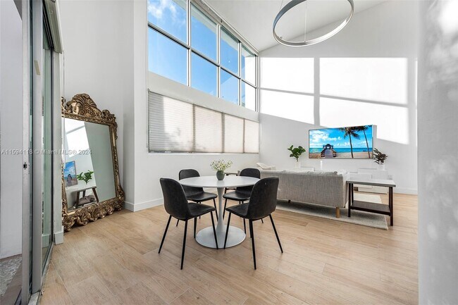 Photo - 221 Jefferson Ave Unidad 2