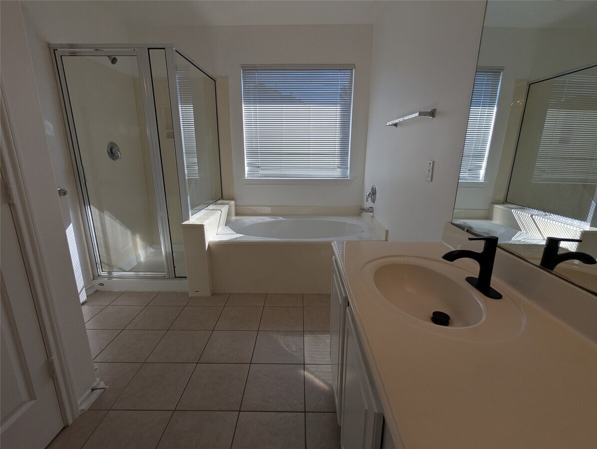 Photo - 16515 Beckland Ln