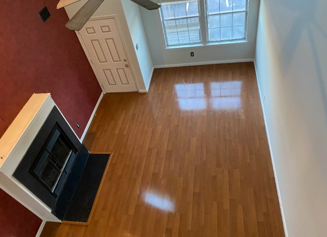 Photo - 5017 Gatehouse Way