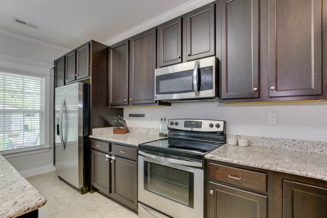 Photo - 113 Bedford Pl