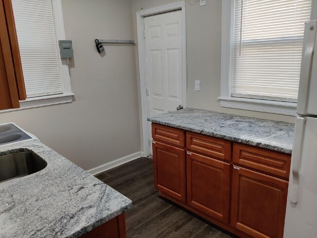 Photo - 5535 Crowson St Unit 2nd Fl - B2 - SRO