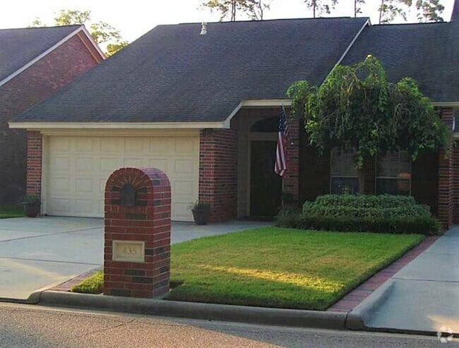 Building Photo - 435 N Rivershire Dr Rental