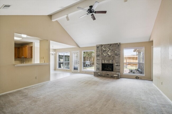Photo - 16330 Leamington Ln