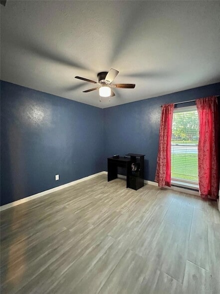 Photo - 1000 Whippoorwill Ct House