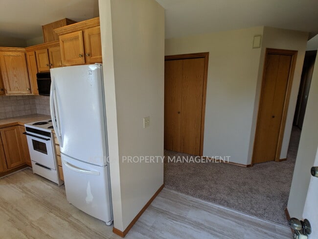 Photo - 3 bed 2 bath in Sherwood Village