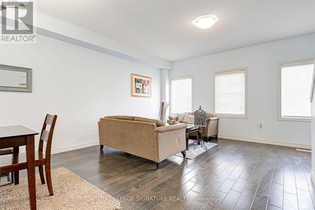 Photo - 16 Whitehaven Ln