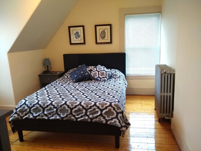 Photo - 31 Chester St Unit #3