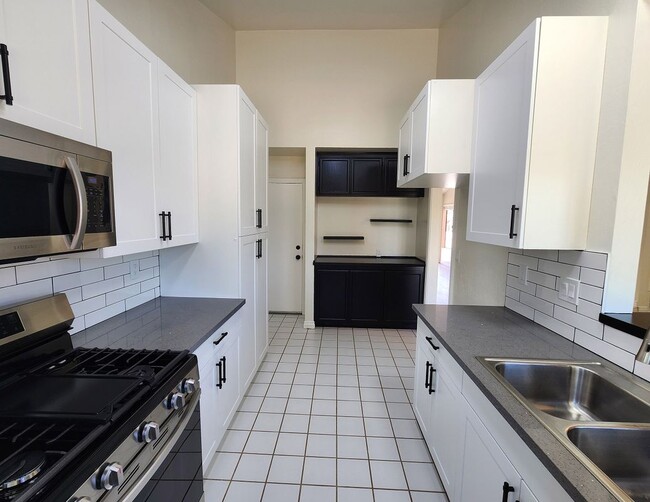 80 N Lucas Ct