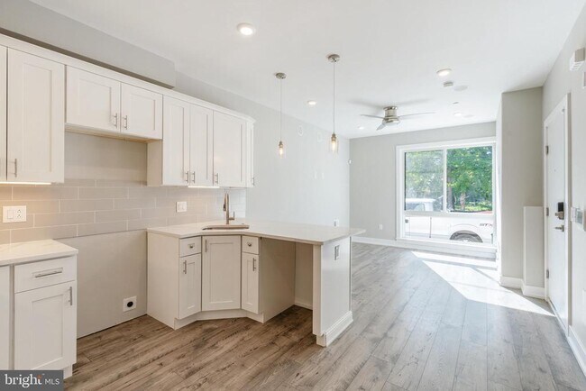 Photo - 2339 N 10th St Unidad 1