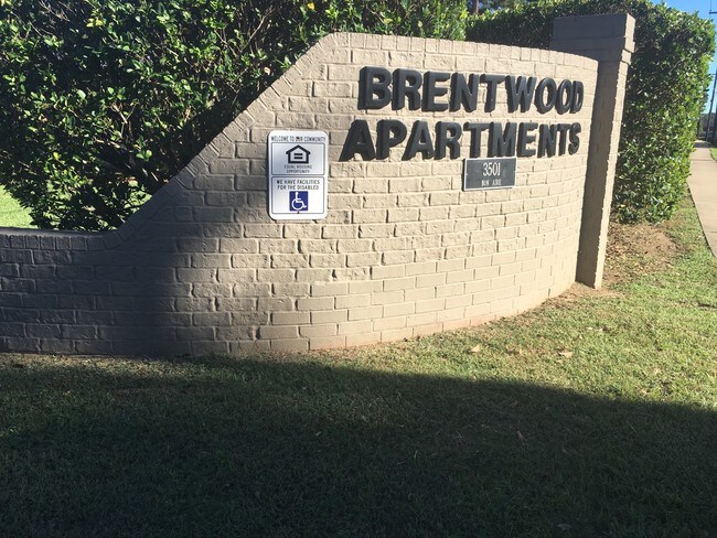 Photo - Brentwood Apartments