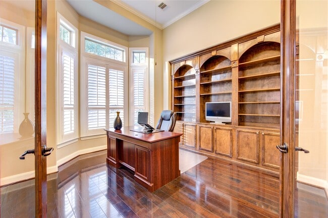 Photo - 4711 Derbywood Glen Ln