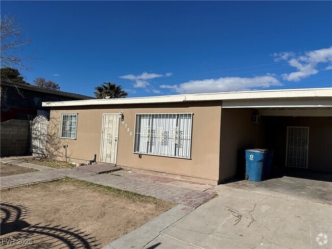 Building Photo - 3732 Lanai Ave Rental