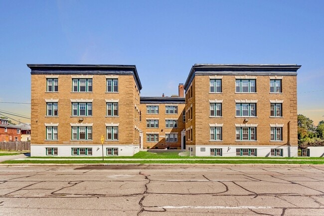 Photo - The Charlotte Detroit