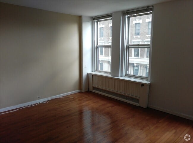Building Photo - 310 Riverside Dr Unit 407 Rental