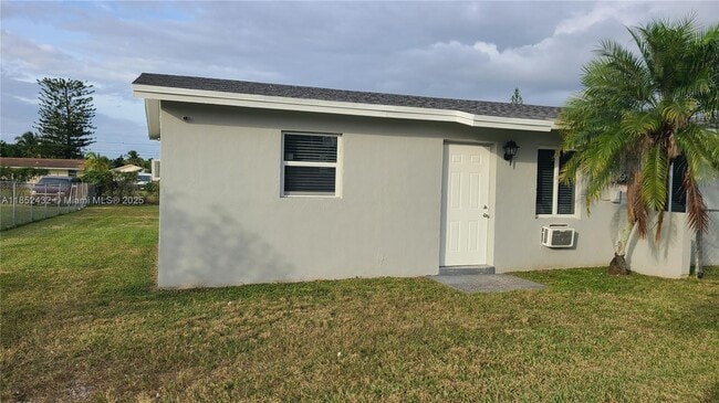 Building Photo - 11833 SW 213th St Unit 11833 Rental