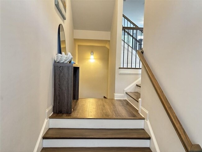 Photo - 7866 Laurel Crest Dr