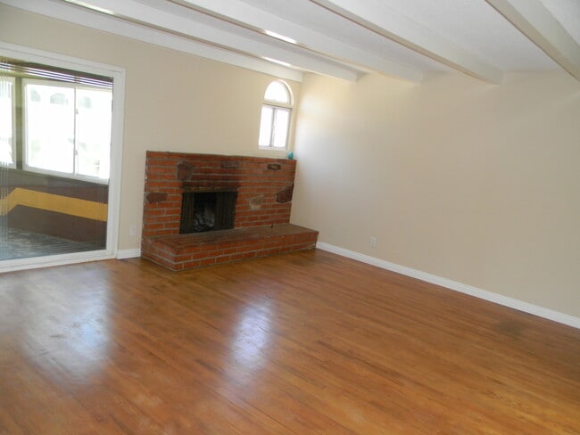 Photo - 1333 E Orange Grove Ave