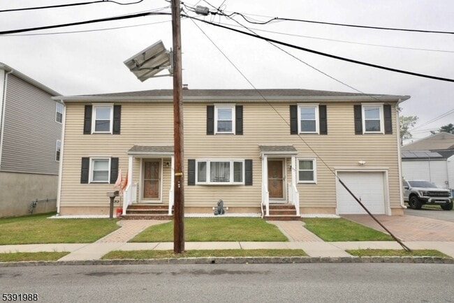 Building Photo - 53 Mt Pleasant Ave Unit 2
