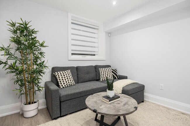 Building Photo - 26 Exford Dr Unit SI ID1514935P