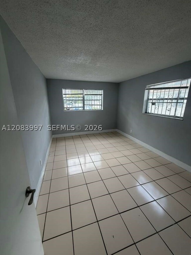 Photo - 1330 NE 127th St Unit 5