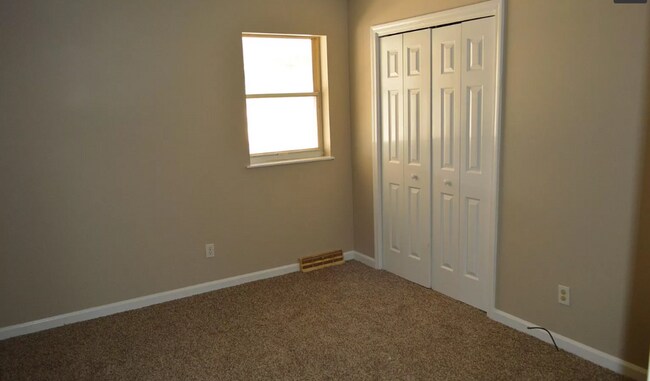 Photo - 1901 Steeple Chase Court Unit B