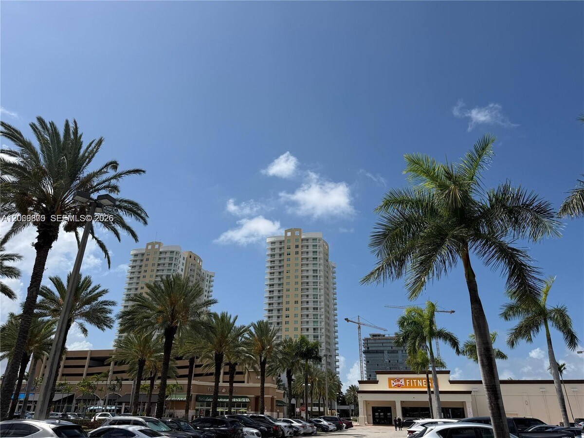 Photo - 1755 E Hallandale Beach Blvd Unidad 701E