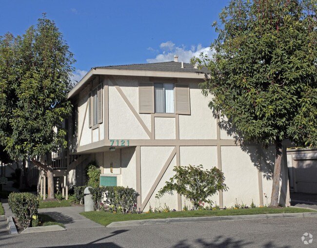 Chelsea Court Apartments - Chelsea Court Apartments