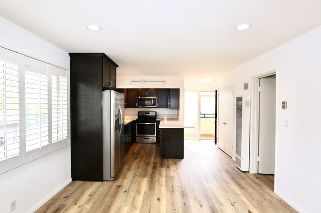 Photo - 425 Cypress Dr