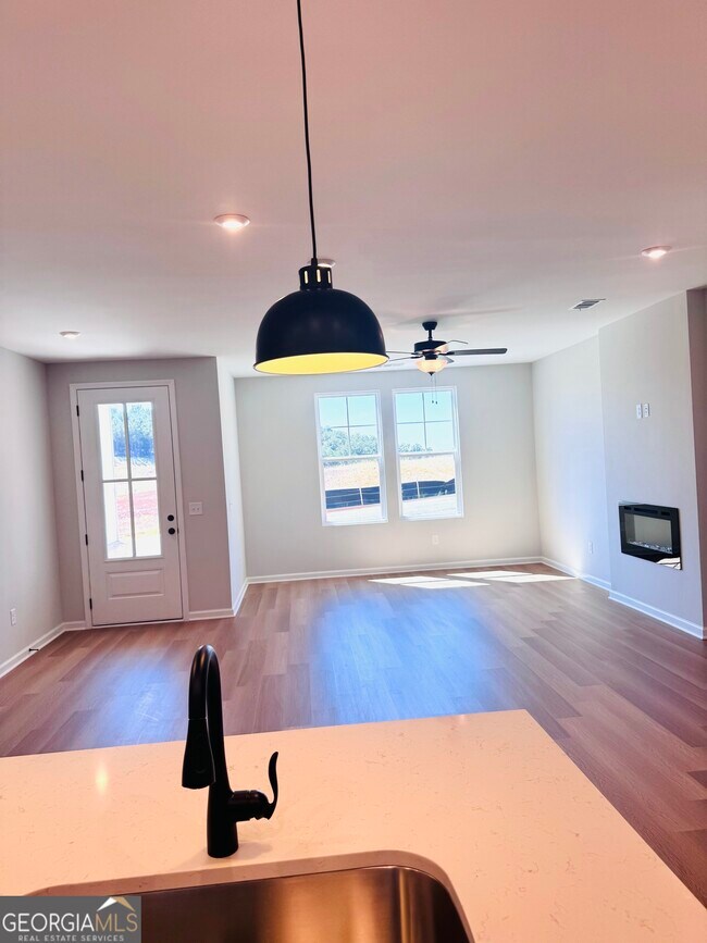 Photo - 103 Pk Rdg Cir