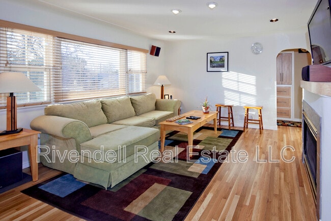 Photo - 1230 Havana St