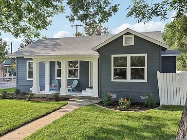 Photo - 138 Zapata St