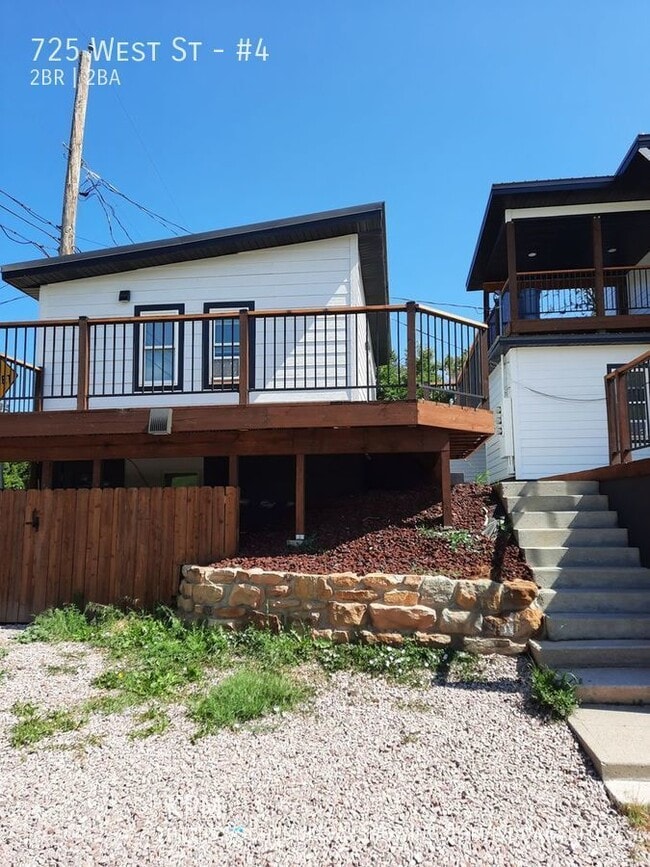 Photo - 725 West St Unit #4