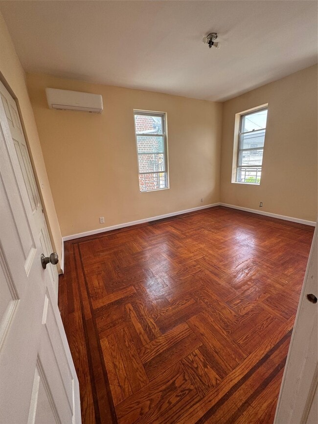 Photo - 4421 Murdock Ave