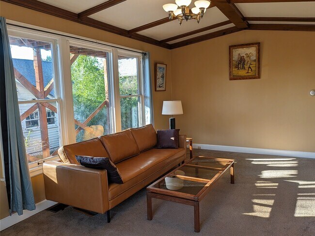 Photo - 713 SE 27th Ave