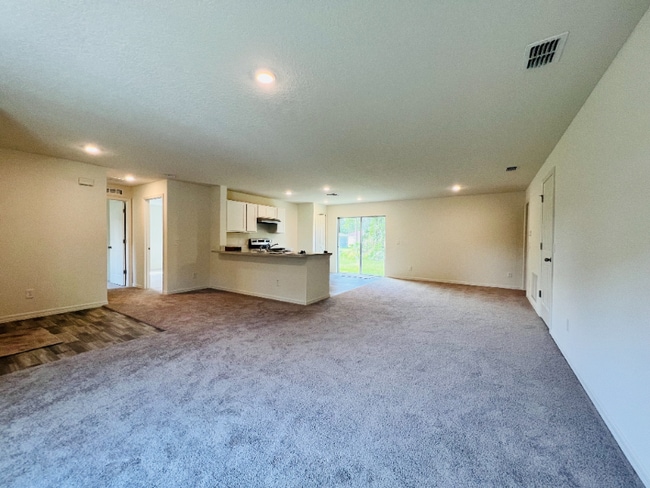 Photo - 1094 Harlingen Rd SW