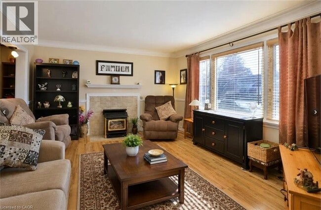 Photo - 92 Pattandon Ave