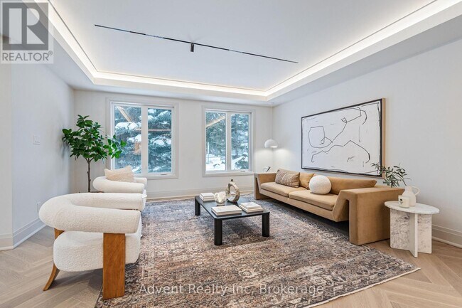 Photo - 72 Lord Seaton Rd