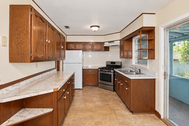 131 3rd St