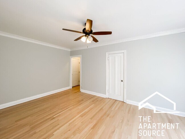 Photo - 540 W Briar Pl Unit 7H