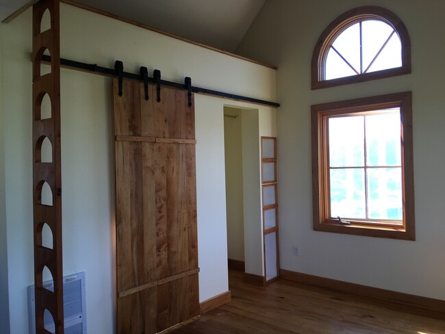 Photo - 5530 Fritzinger Road Unidad Tiny House